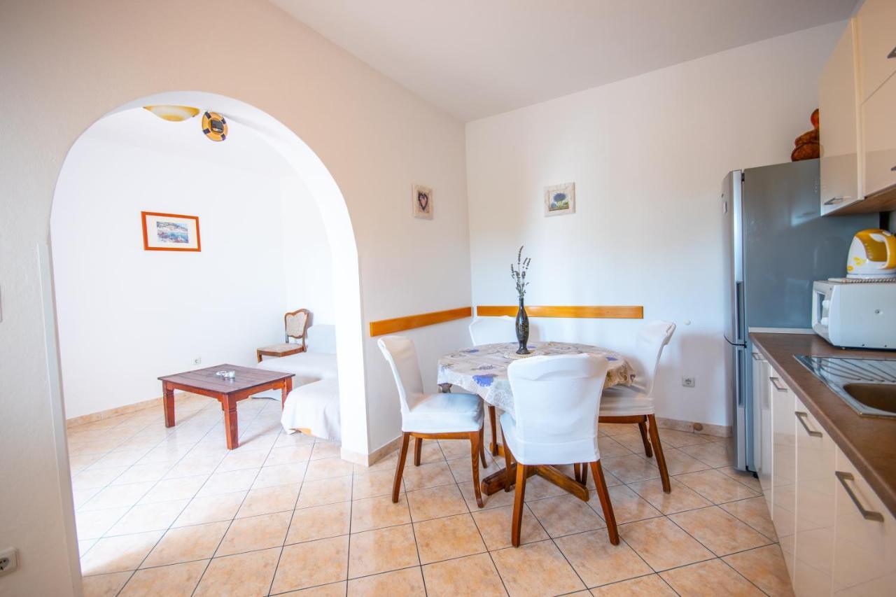 Apartment Franić Podstrana Buitenkant foto