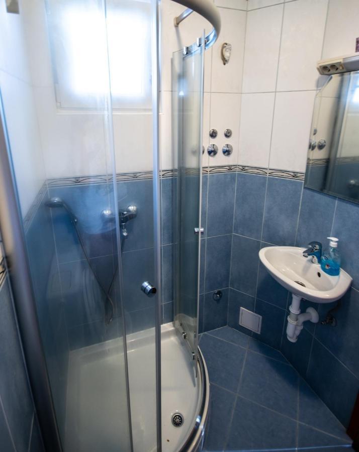 Apartment Franić Podstrana Buitenkant foto