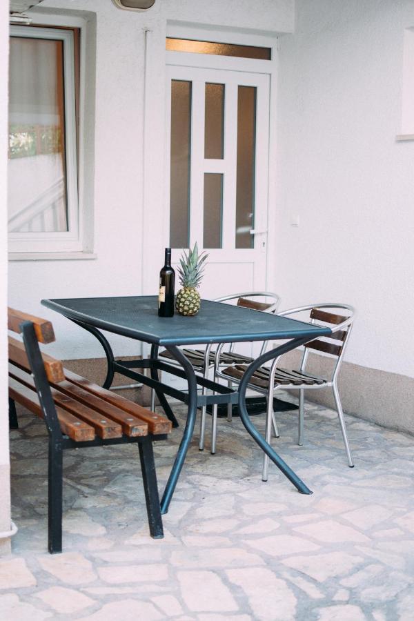 Apartment Franić Podstrana Buitenkant foto