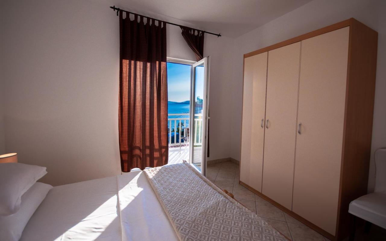 Apartment Franić Podstrana Buitenkant foto