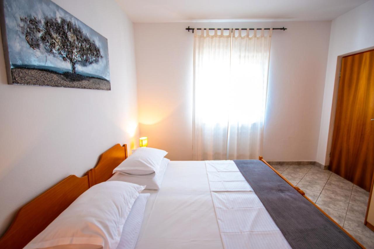 Apartment Franić Podstrana Buitenkant foto
