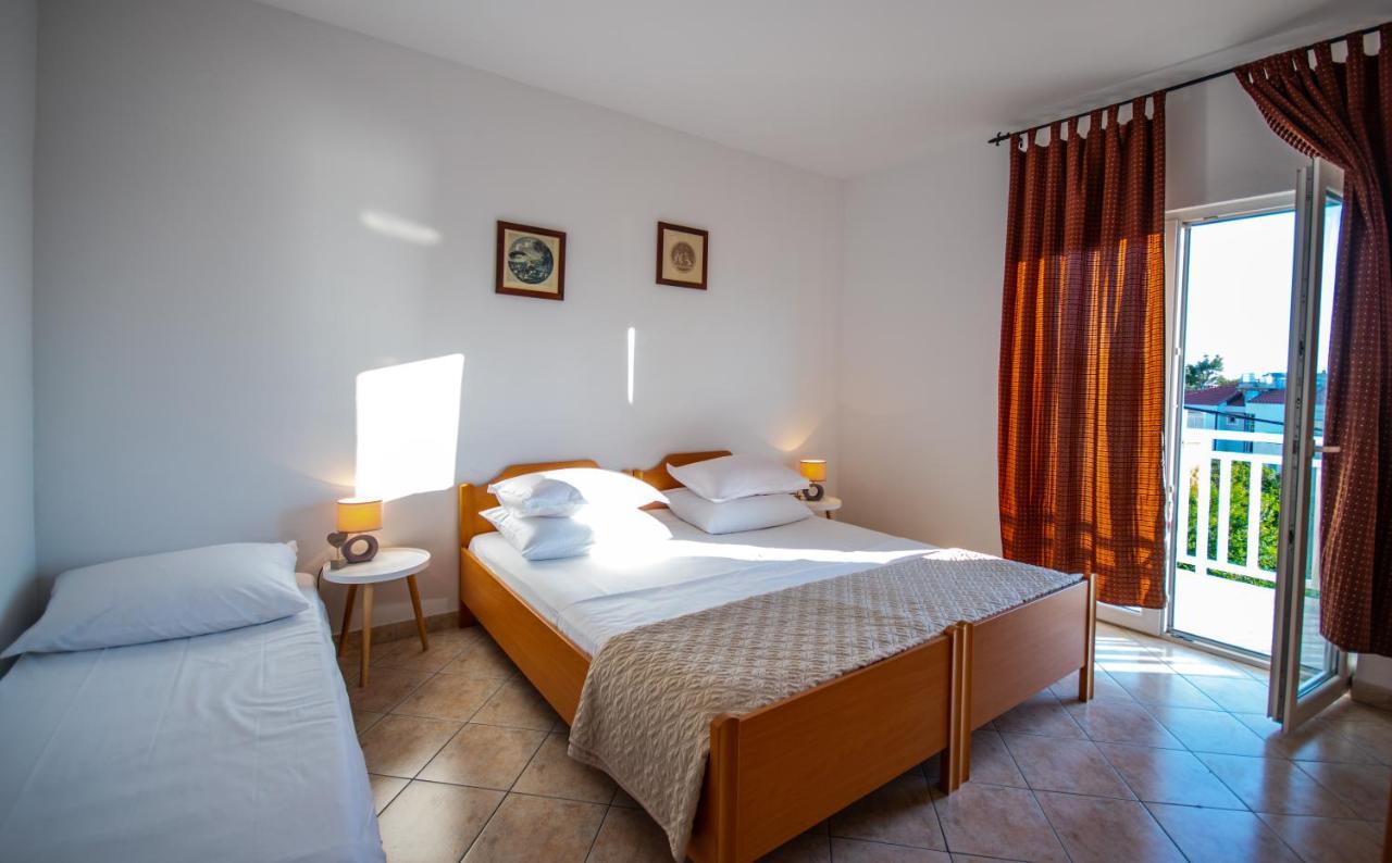 Apartment Franić Podstrana Buitenkant foto